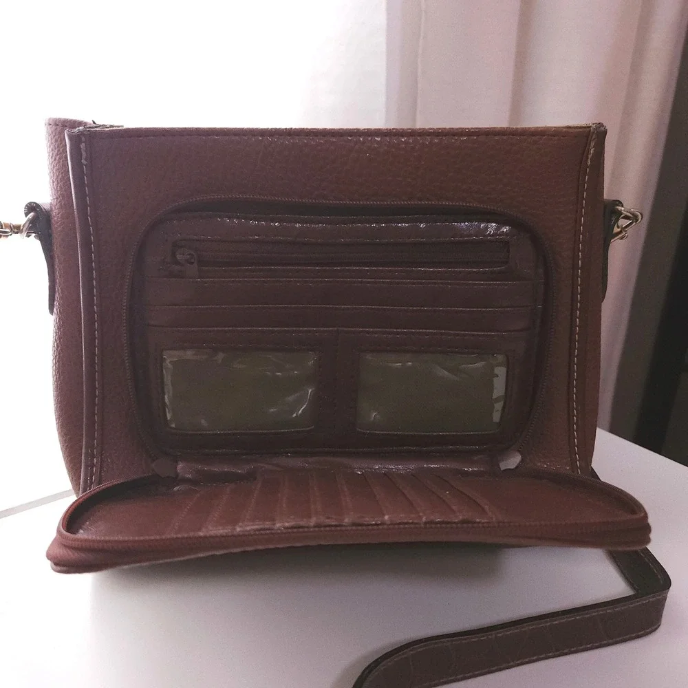 Vtg Carryland USA Organizer Crossbody Bag Chestnut Brown Faux Leather 90s Travel